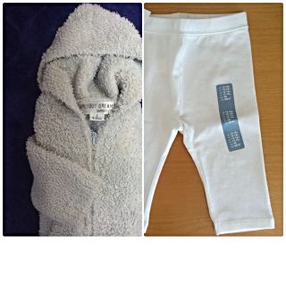 ベビーギャップ(babyGAP)のBAREFOOTパーカー＋GAPレギンス(パンツ)