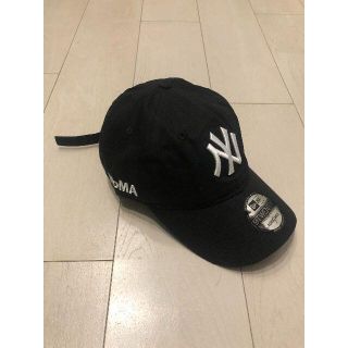 モマ(MOMA)のMOMA × NEW ERA コラボ ヤンキース キャップ(キャップ)