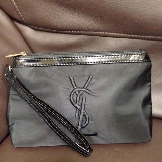 サンローラン(Saint Laurent)のYSLポーチ👝ブラック👯(ポーチ)