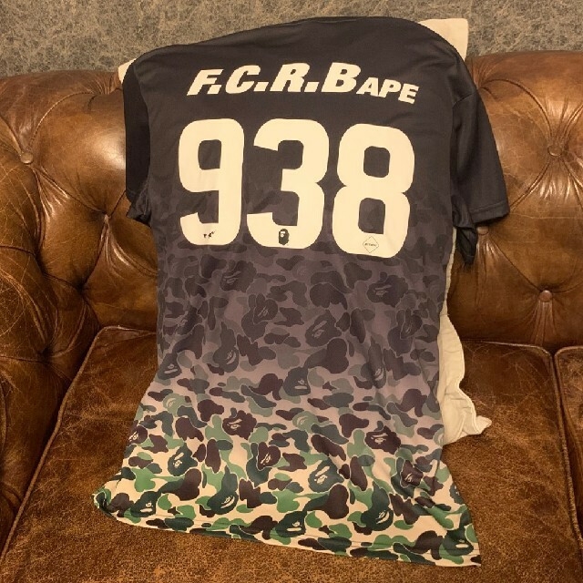 F.C.R.B.(エフシーアールビー)のF.C.R.BAPE  FCRB GAME SHIRT L BLACK 黒 メンズのトップス(Tシャツ/カットソー(半袖/袖なし))の商品写真