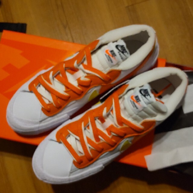 sacai(サカイ)のNIKE ブレーザーLOW×sacai Magma Orange us10 28 メンズの靴/シューズ(スニーカー)の商品写真