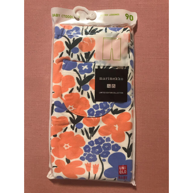 marimekko(マリメッコ)の新品　未開封　marimekko UNIQLO クロップドレギンス キッズ/ベビー/マタニティのキッズ服女の子用(90cm~)(パンツ/スパッツ)の商品写真