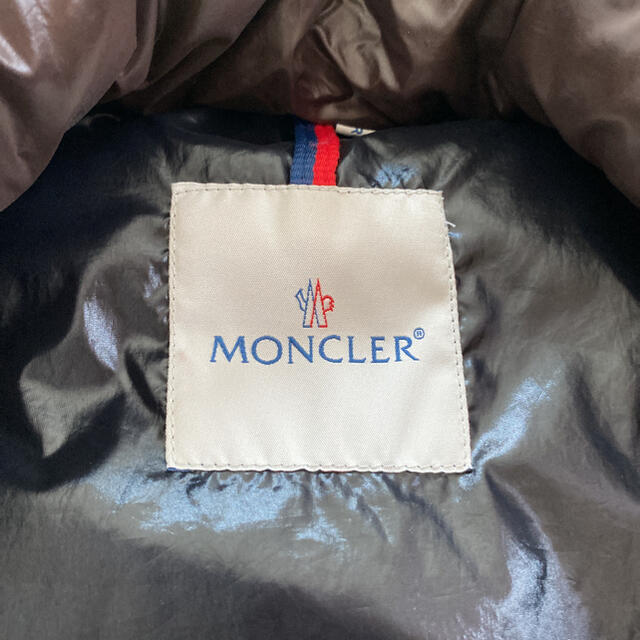 MONCLER(モンクレール)のモンクレールダウン メンズのジャケット/アウター(ダウンベスト)の商品写真