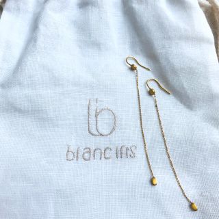 トゥモローランド(TOMORROWLAND)のblanc iris　ピアス(ピアス)