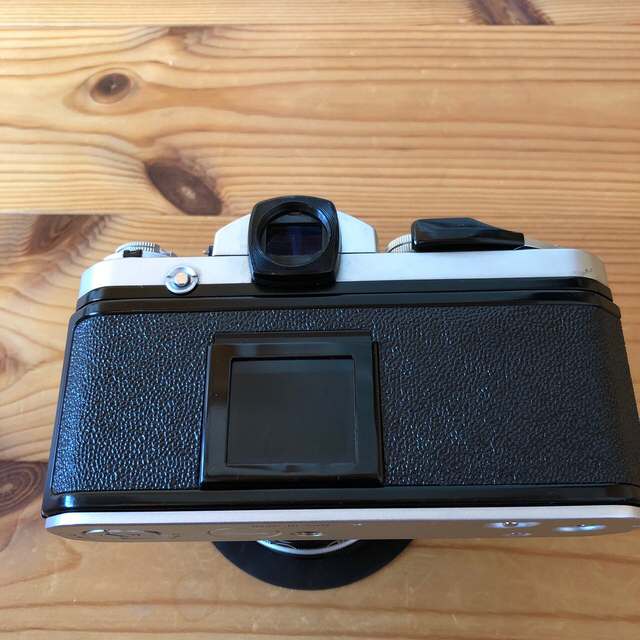 Nikon(ニコン)のニコン　F2 アイレベル　単焦点　50mF1.4  レンズセット　極上美品 スマホ/家電/カメラのカメラ(フィルムカメラ)の商品写真
