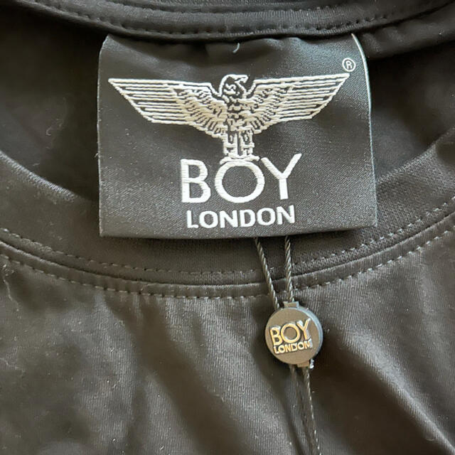 Boy London(ボーイロンドン)の✨新品未使用✨ BOYLONDON 半袖Tシャツ XLサイズ メンズのトップス(Tシャツ/カットソー(半袖/袖なし))の商品写真