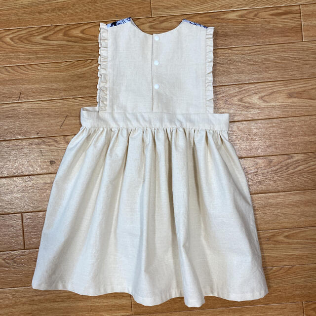 mina perhonen(ミナペルホネン)のミナペルホネン　エプロンワンピース キッズ/ベビー/マタニティのキッズ服女の子用(90cm~)(ワンピース)の商品写真