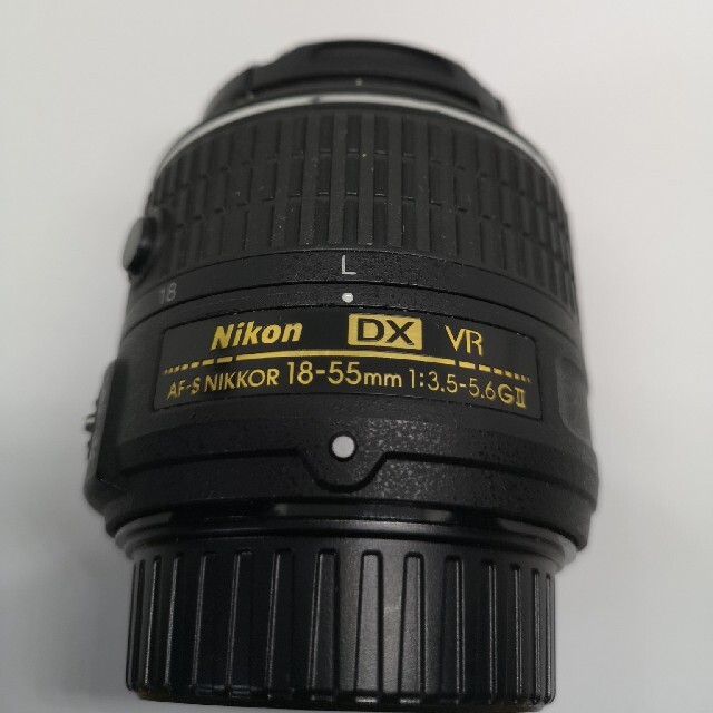 Nikon  AF-S DX  18-55mm F3.5-5.6G VRⅡ 3