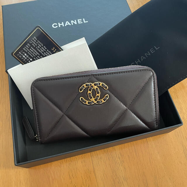 シャネル長財布ご専用です♡シャネル　CHANEL 19 ミディアムウォレット