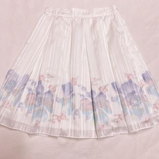 ウィルセレクション(WILLSELECTION)のウィルセレクション  花柄　スカート　ホワイト(ひざ丈スカート)