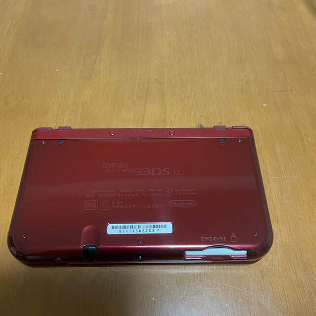 ニンテンドー3DS(ニンテンドー3DS)のNEW Nintendo 3DSLL 本体+ソフト1本付き エンタメ/ホビーのゲームソフト/ゲーム機本体(携帯用ゲーム機本体)の商品写真