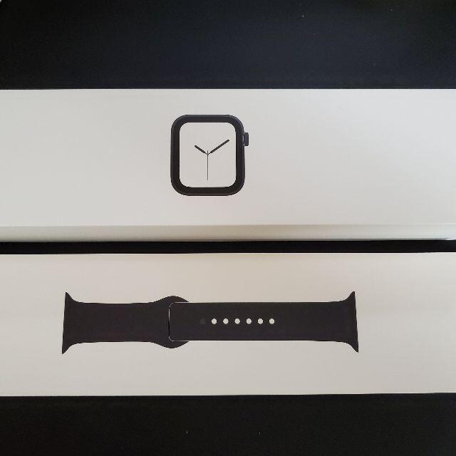 Apple Watch(アップルウォッチ)の【美品】Apple Watch Series 4（GPSモデル）- 44mm スマホ/家電/カメラのスマートフォン/携帯電話(その他)の商品写真
