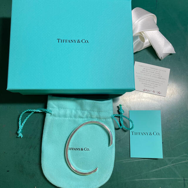 Tiffany & Co.(ティファニー)のティファニー　バングル　ブレスレット メンズのアクセサリー(バングル/リストバンド)の商品写真