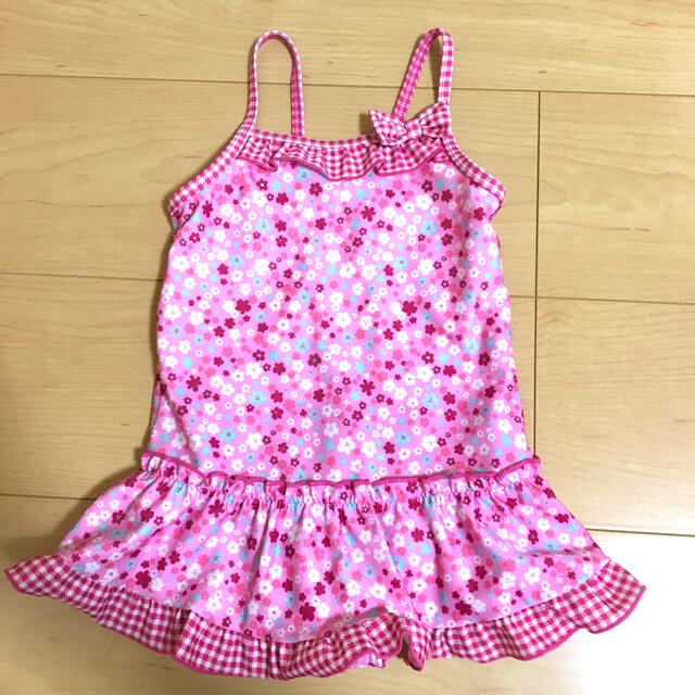 水着　100センチ キッズ/ベビー/マタニティのキッズ服女の子用(90cm~)(水着)の商品写真