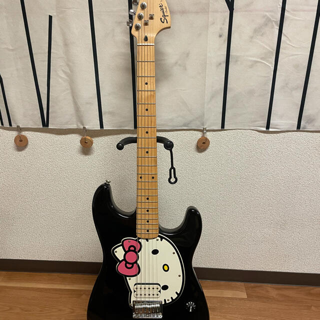 Fender(フェンダー)のSquier by Fender Hello Kitty STRAT 楽器のギター(エレキギター)の商品写真