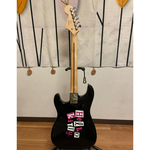 Fender(フェンダー)のSquier by Fender Hello Kitty STRAT 楽器のギター(エレキギター)の商品写真