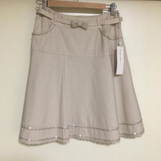 トゥービーシック(TO BE CHIC)のリボンベルトスカート(ひざ丈スカート)