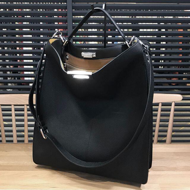 FENDI - 新品未使用 フェンディ 現行 ピーカブー アイシ―ユー FENDI - 新品未使用 フェンディ 現行 ピーカブー アイシ―ユー