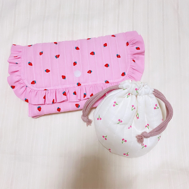 momo♡様専用 Berry Malchcase ♡ お薬手帳 母子手帳ケース キッズ/ベビー/マタニティのマタニティ(母子手帳ケース)の商品写真