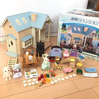 シルバニアファミリー 湖畔のペンションの通販 by ぐるみぃ's shop｜ラクマ