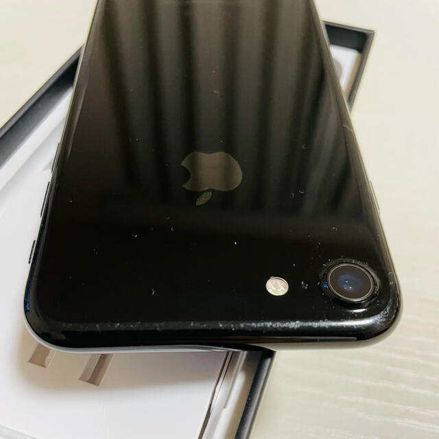 iPhone7 128GB ジェットブラックスマートフォン本体