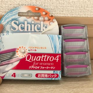 schick/クアトロ4ウーマン(カミソリ)