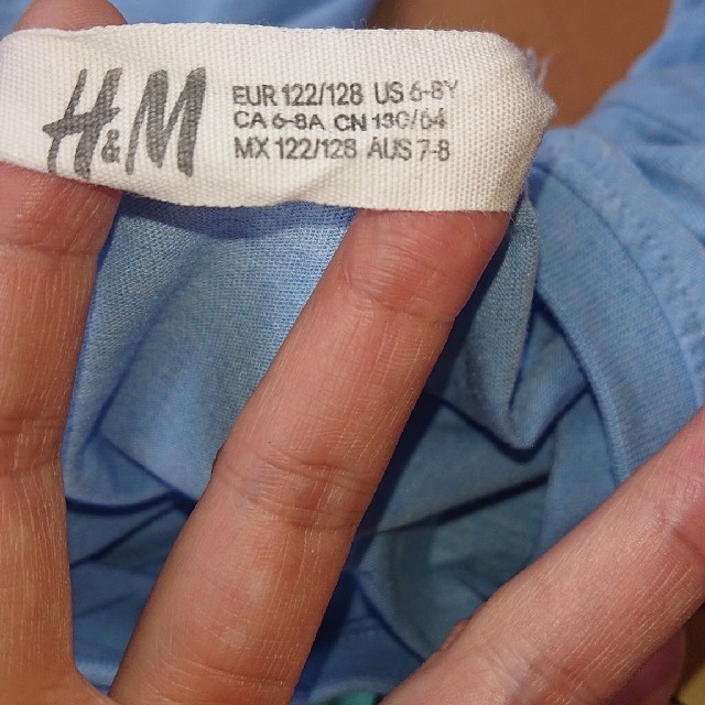 H&M(エイチアンドエム)のポケモン Tシャツ サイズ120 キッズ/ベビー/マタニティのキッズ服男の子用(90cm~)(Tシャツ/カットソー)の商品写真