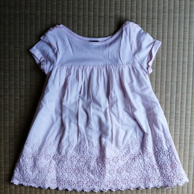 babyGAP(ベビーギャップ)のbaby Gap ピンク　ワンピース　レース　2歳　90 100 キッズ/ベビー/マタニティのキッズ服女の子用(90cm~)(ワンピース)の商品写真