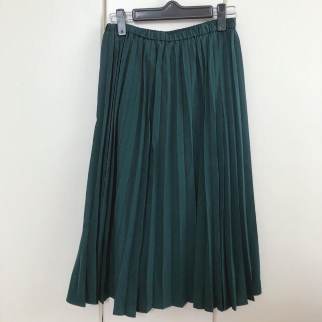 GU(ジーユー)のプリーツスカート　ジーユー　GU レディースのスカート(ひざ丈スカート)の商品写真