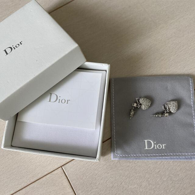 Dior(ディオール)のDiorピアス(箱付き) レディースのアクセサリー(ピアス)の商品写真