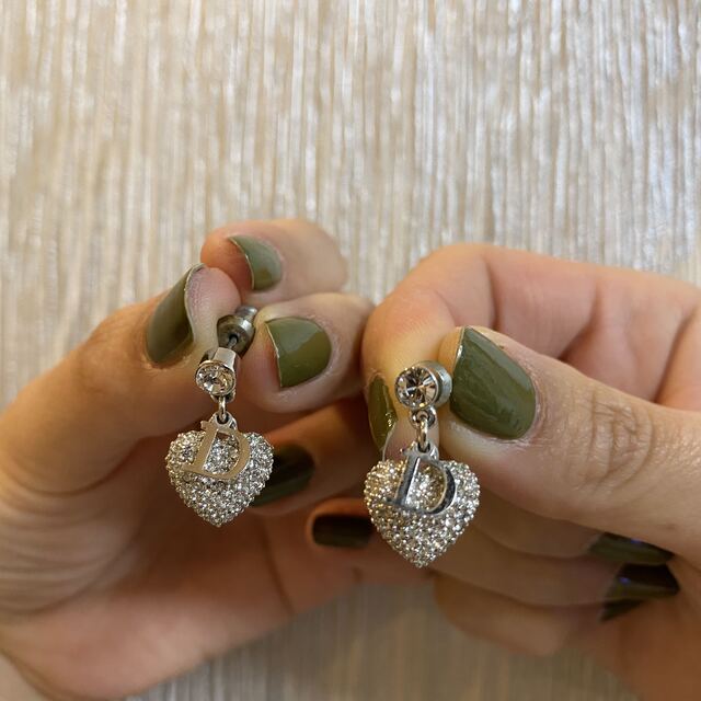 Dior(ディオール)のDiorピアス(箱付き) レディースのアクセサリー(ピアス)の商品写真