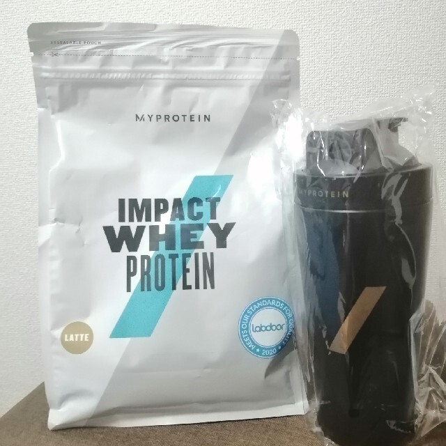 MYPROTEIN(マイプロテイン)のマイプロテイン　ホエイプロテイン　1kg 食品/飲料/酒の健康食品(プロテイン)の商品写真