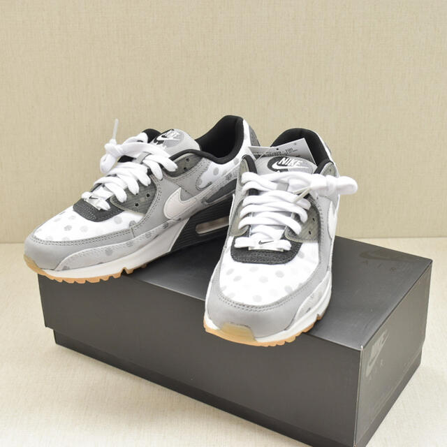 NIKE(ナイキ)の【定価で売ります！】NIKE AIR MAX90 NRG WHITE POLKA レディースの靴/シューズ(スニーカー)の商品写真