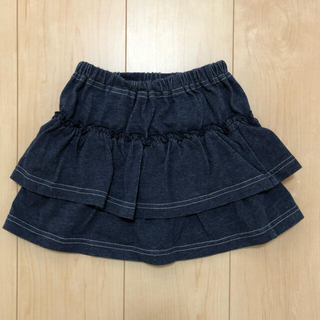 Combi mini(コンビミニ)のスカート　女の子　110 キッズ/ベビー/マタニティのキッズ服女の子用(90cm~)(パンツ/スパッツ)の商品写真