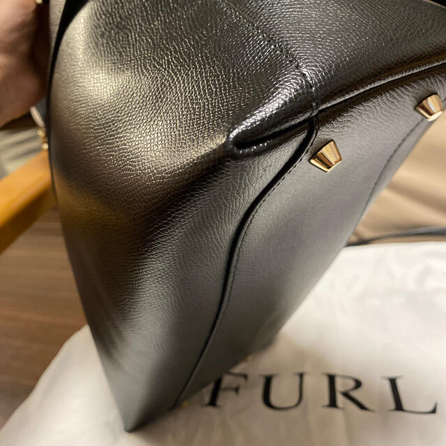 FURLA フルラ　パイパー　黒　M