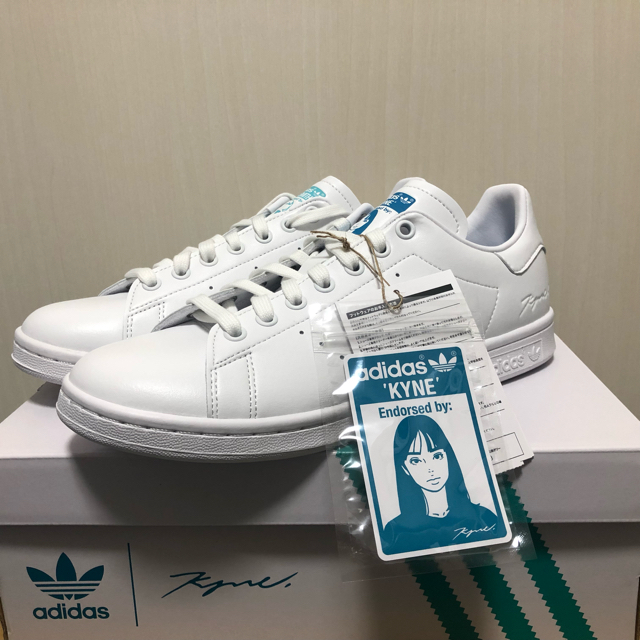 adidas(アディダス)のkyne adidas stan smith メンズの靴/シューズ(スニーカー)の商品写真