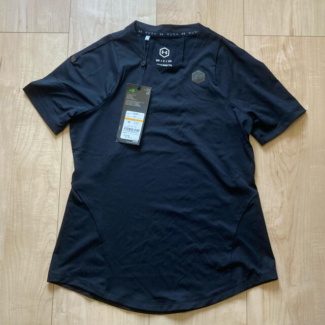 UNDER ARMOUR(アンダーアーマー)のアンダーアーマー　レディース　Tシャツ　SM  黒　ブラック レディースのトップス(Tシャツ(半袖/袖なし))の商品写真