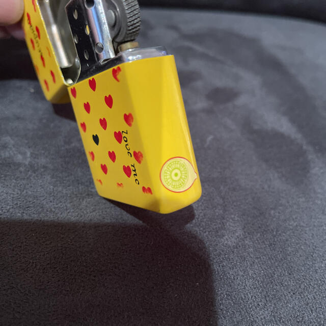 ZIPPO(ジッポー)のレア X JAPAN hide イエローハート zippo エンタメ/ホビーのタレントグッズ(ミュージシャン)の商品写真