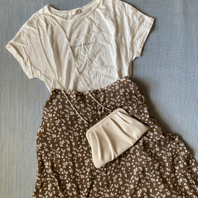 しまむら(シマムラ)のK様専用　小花柄ベージュロングスカート レディースのスカート(ロングスカート)の商品写真