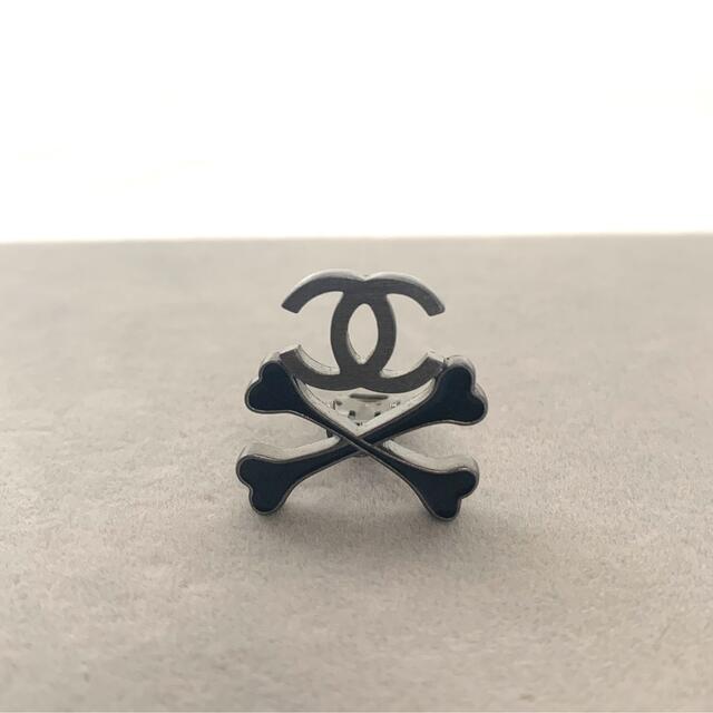 CHANEL(シャネル)のCHANEL ボーン　スカル　イヤリング レディースのアクセサリー(イヤリング)の商品写真