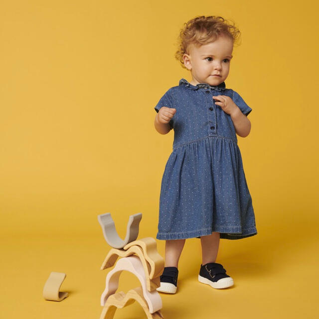 PETIT BATEAU(プチバトー)のプチバトー　新品タグ付き　デニム　ワンピース　36m/95cm キッズ/ベビー/マタニティのキッズ服女の子用(90cm~)(ワンピース)の商品写真