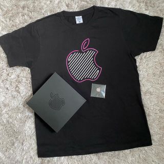 アップル(Apple)の(新品) アップル新宿店のTシャツ&バッジ(Tシャツ/カットソー(半袖/袖なし))