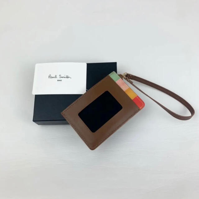 Paul Smith(ポールスミス)の新品 Paul Smith ストラップ　カード　パスケース　定期　クロコ型押し レディースのファッション小物(名刺入れ/定期入れ)の商品写真