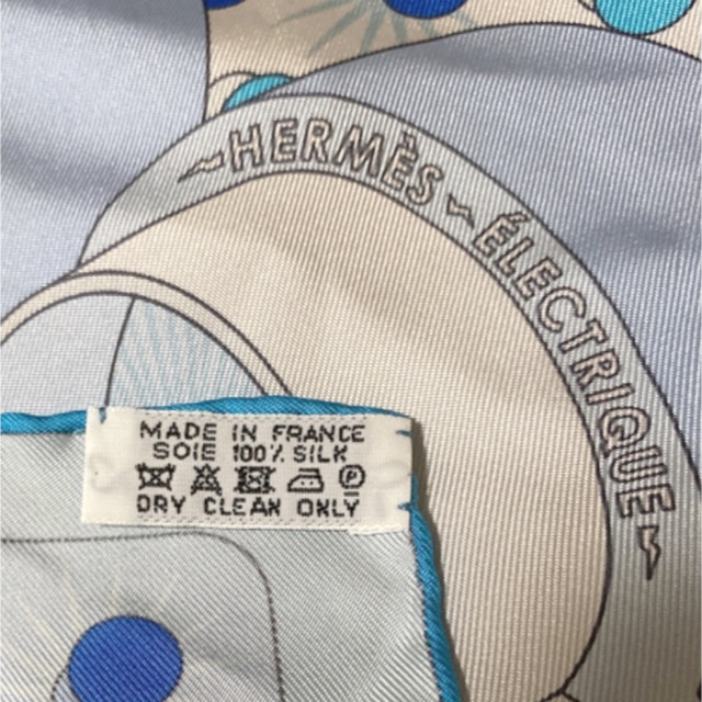 Hermes(エルメス)の【クリーニング済み】HERMES エルメス スカーフ エレクトリック　カレ90 レディースのファッション小物(バンダナ/スカーフ)の商品写真