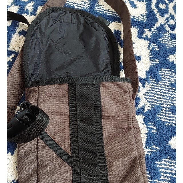 DIESEL(ディーゼル)のＤＩＥＳＥＬ　ショルダー　  ポシェット　ナイロン　ロゴ　カーキ メンズのバッグ(ショルダーバッグ)の商品写真