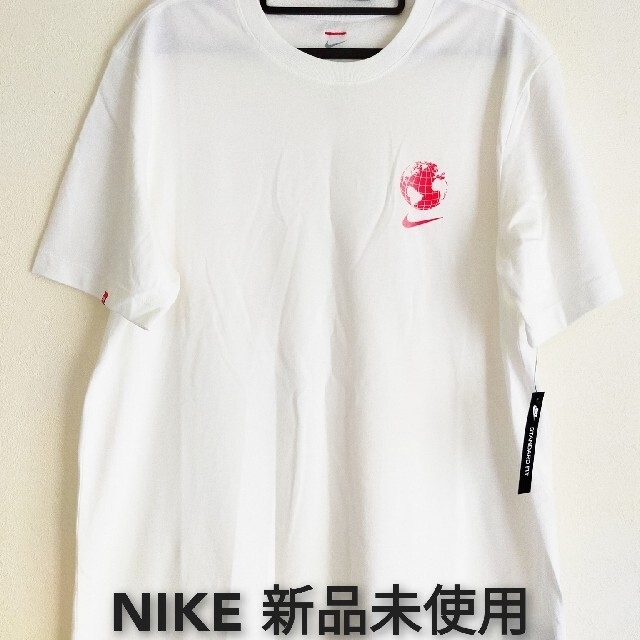 NIKE(ナイキ)のナイキ(NIKE) バックプリントTシャツ　新品タグ付き　Mサイズ メンズのトップス(Tシャツ/カットソー(半袖/袖なし))の商品写真