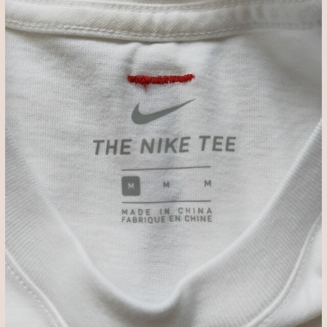 NIKE(ナイキ)のナイキ(NIKE) バックプリントTシャツ　新品タグ付き　Mサイズ メンズのトップス(Tシャツ/カットソー(半袖/袖なし))の商品写真