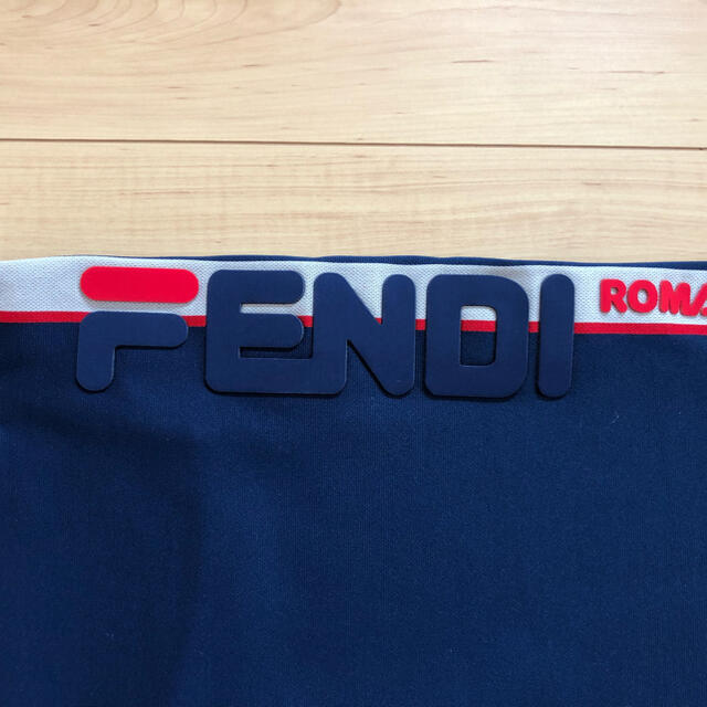 フェンディ　フィラ　fendi fila コラボ　スウェット　裏起毛