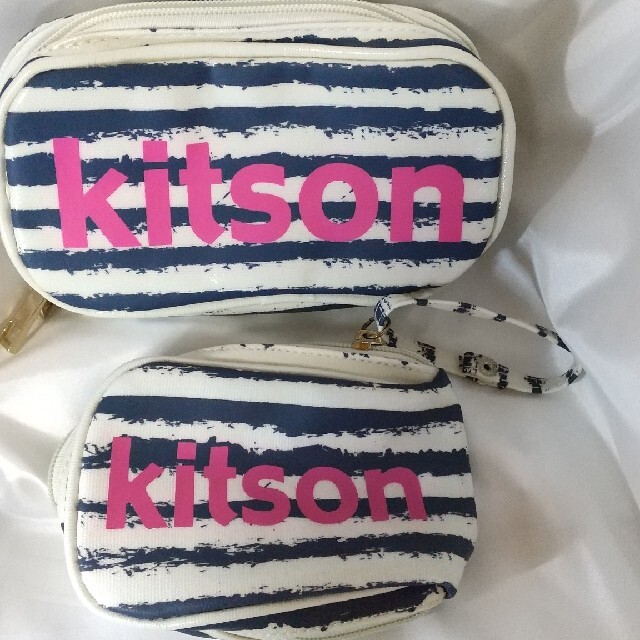 KITSON(キットソン)の新品未使用    kitsonポーチ２個セット レディースのファッション小物(ポーチ)の商品写真