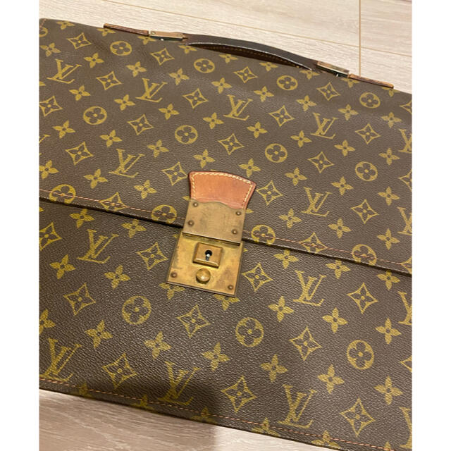 LOUIS VUITTON(ルイヴィトン)の【6/30まで】ヴィトン　セルヴィエットコンセイエ　書類バッグ　ビジネスバッグ メンズのバッグ(ビジネスバッグ)の商品写真